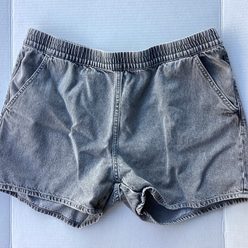 HM 80’s style medium Denim shortie shorts in size L Jean Shorts for Women